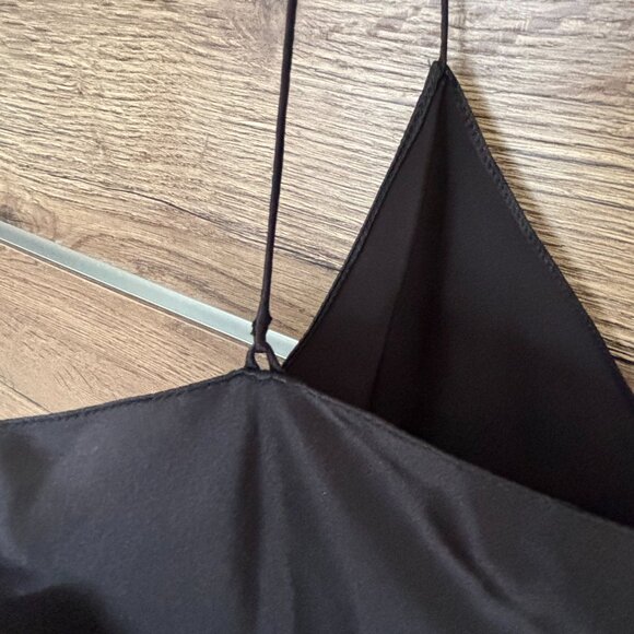 Vampire's Wife Short Black Velvet Dress - Size 14/18UK - NWT - Picture 14 of 16